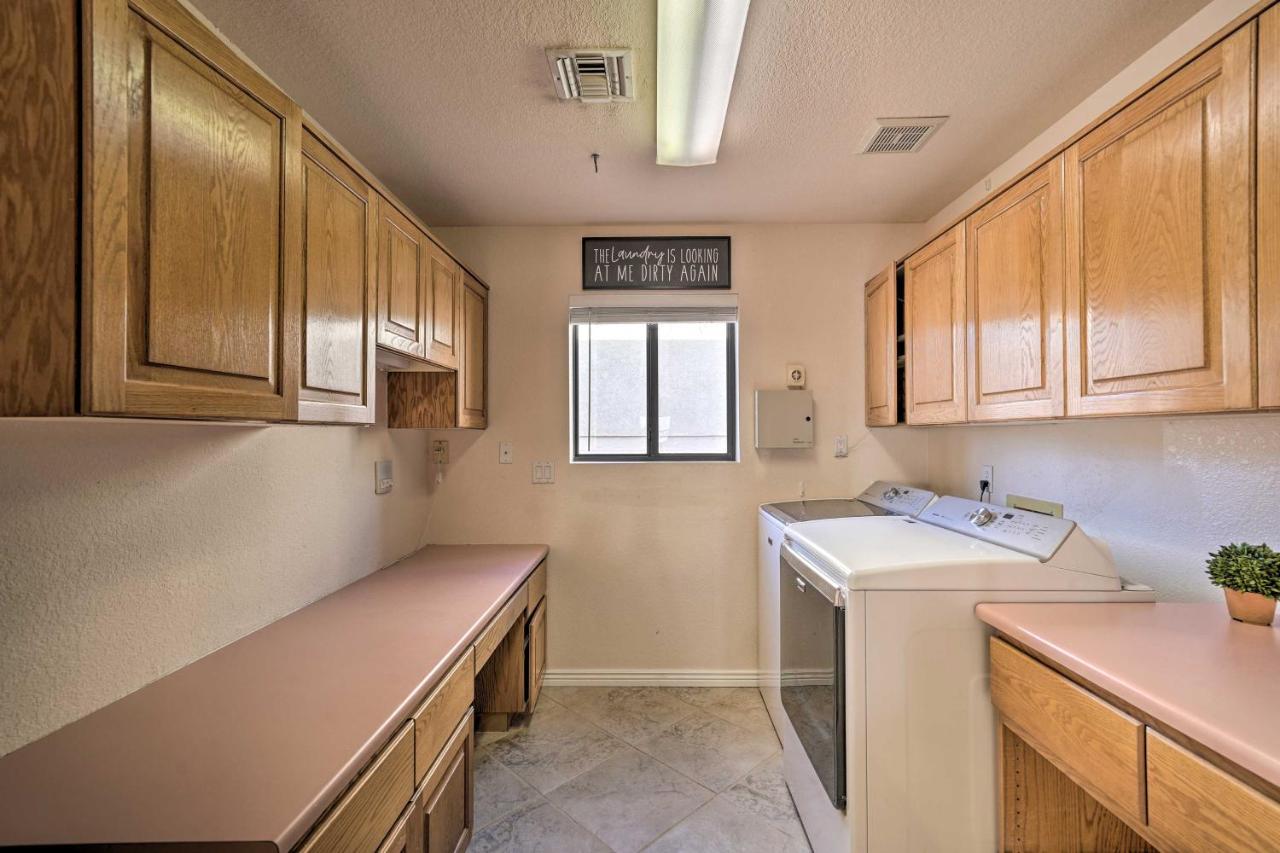 Lake Havasu Oasis With Lake View, 1 Mi To Beach! Lake Havasu City Exterior photo