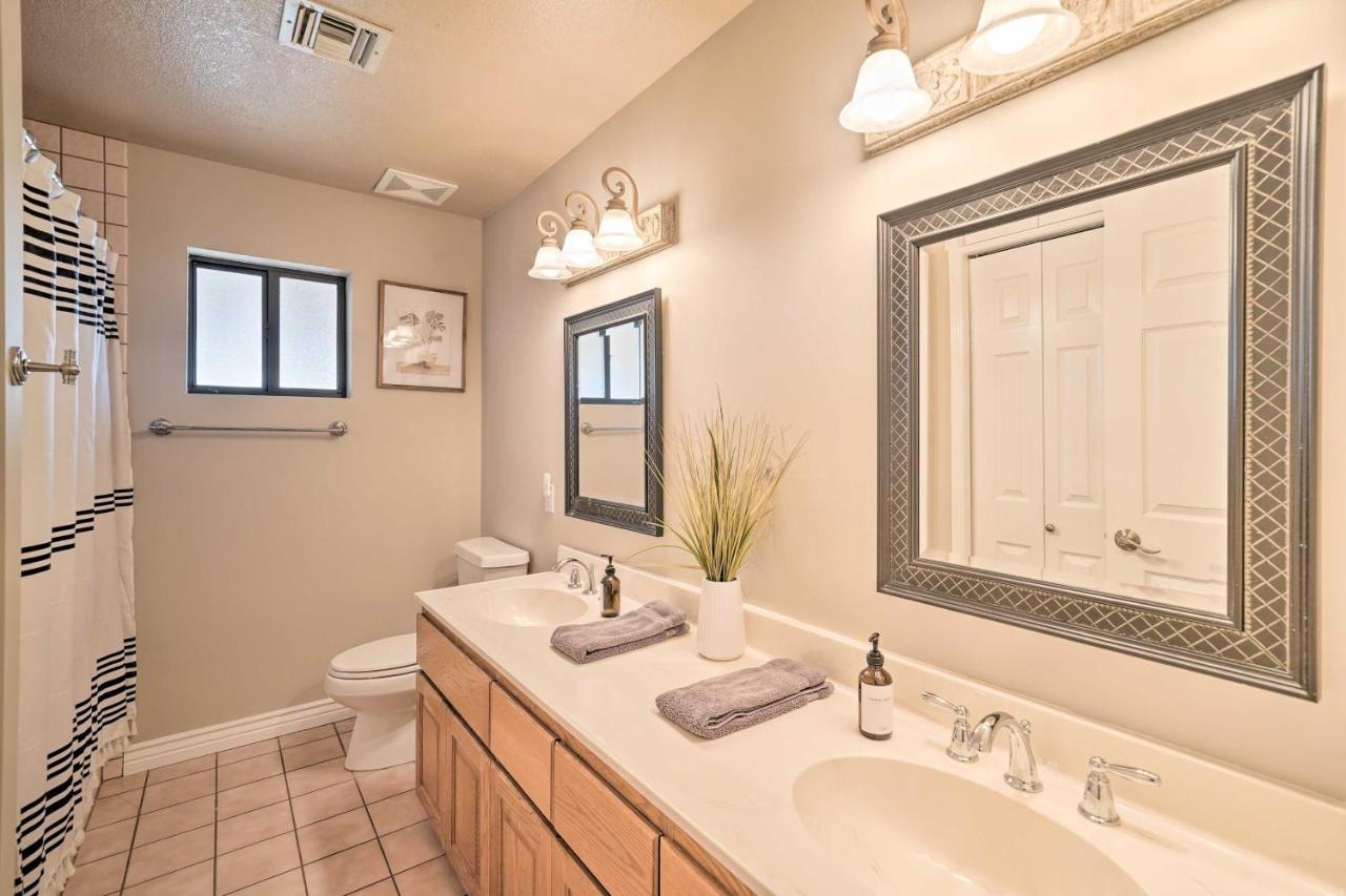 Lake Havasu Oasis With Lake View, 1 Mi To Beach! Lake Havasu City Exterior photo